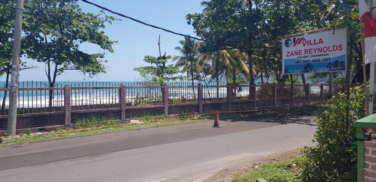 Spot On 90018 Villa Zane Reynold Karanghawu ภายนอก รูปภาพ